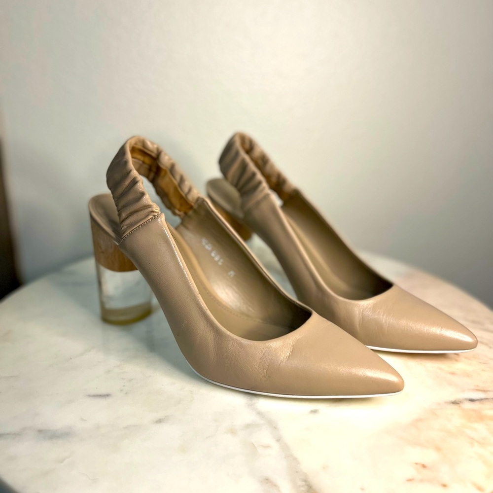 Donald Pliner size 8.5 unique slingback pumps.